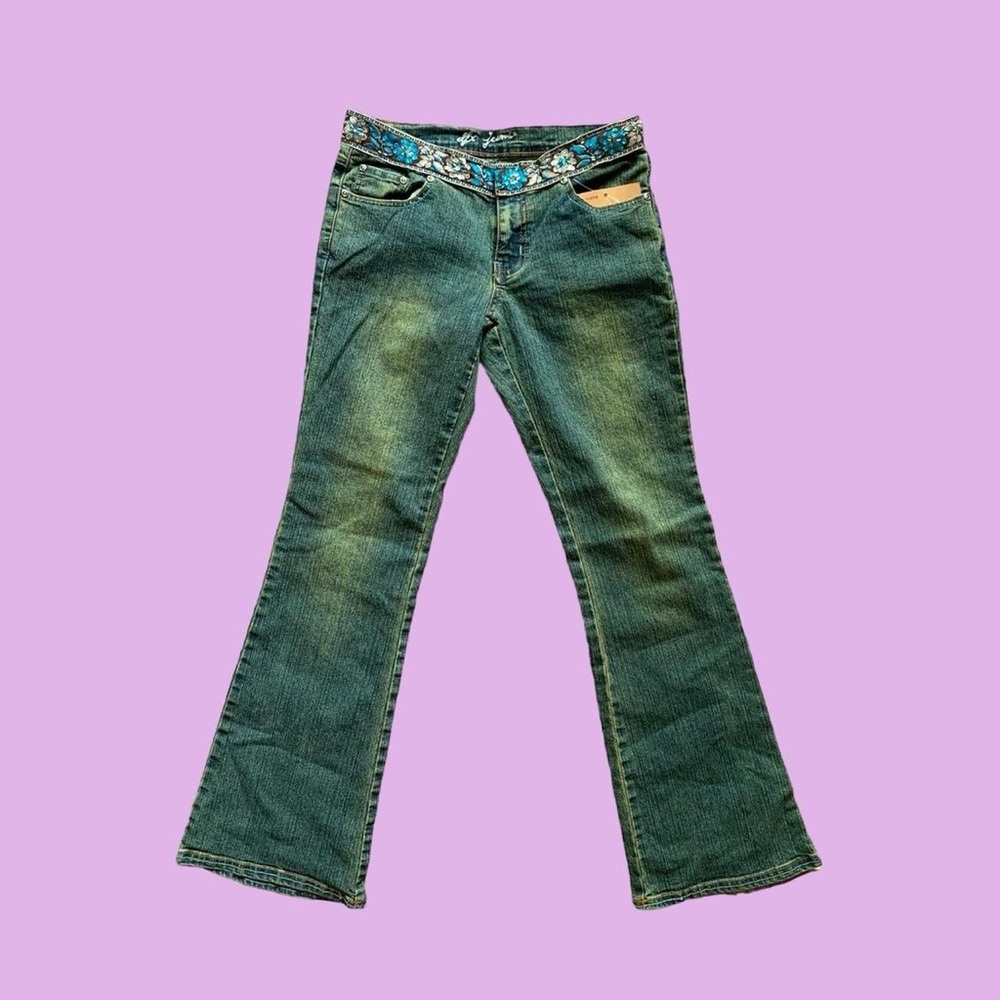 FLARE‎ LOW RISE JEANS